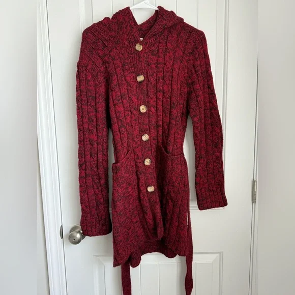 Carolyn Taylor Red Button-Up Cardigan - Picture 1 of 9